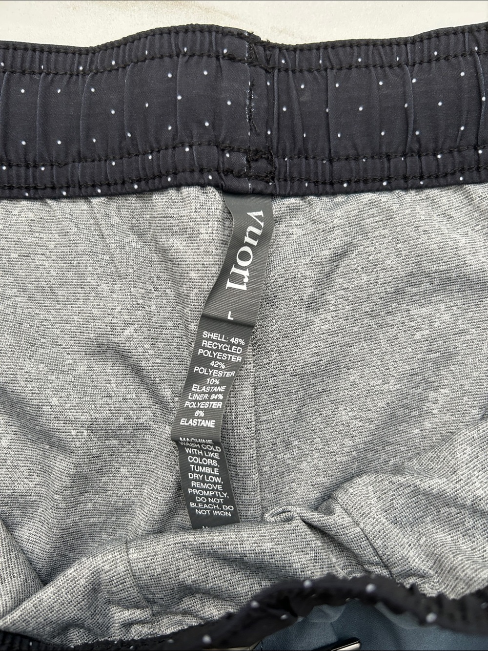 Vuori Kore Shorts - Picture 3 of 5
